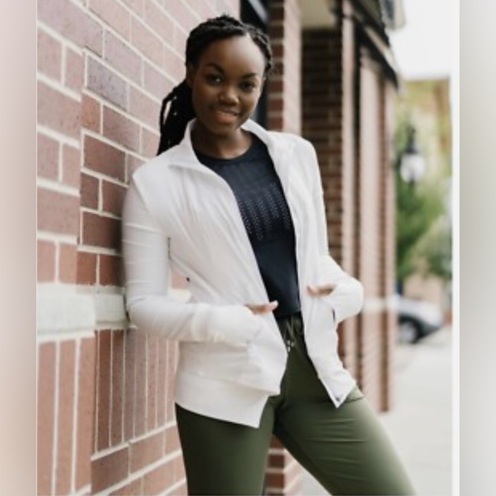 BNWT Zyia Active Women's  Mont Blanc White Everywhere Jacket size S